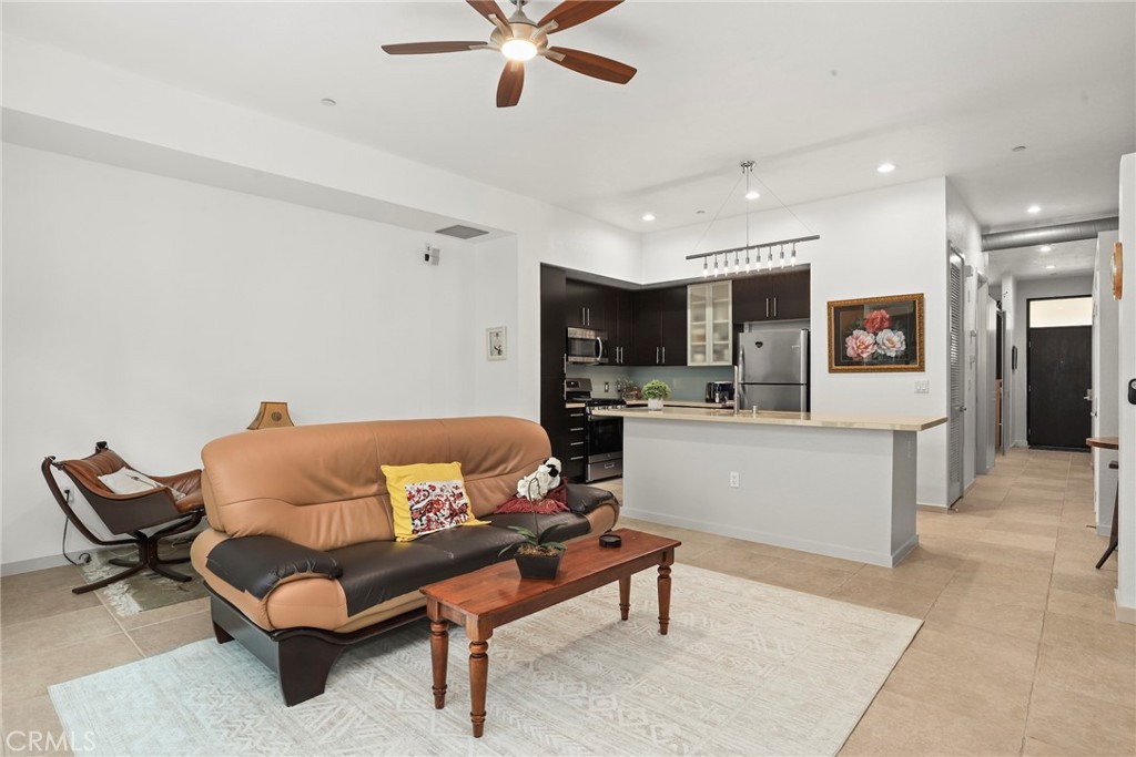 133 The Promenade N 318