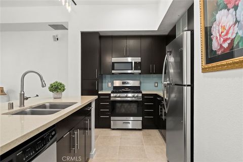 Photo of 133 The Promenade N #318, Long Beach, CA 90802 (MLS # PW26026509)