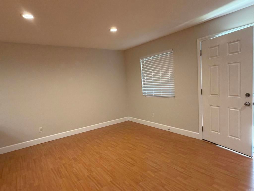 2219 BURROUGHS PLACE # 10