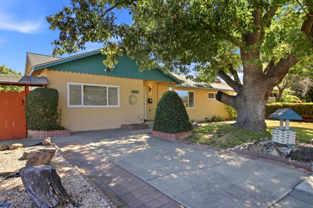 894 Hazelnut Court