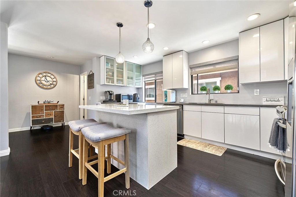 957 W Imperial 30