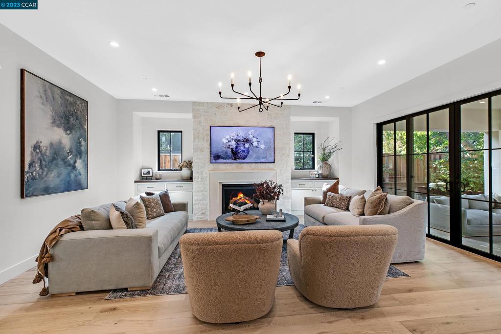 WESTSIDE DANVILL - Residential