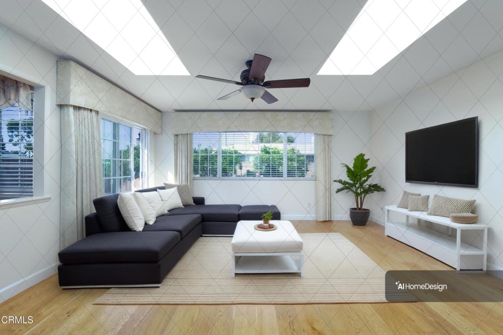 337 E Elfin Green