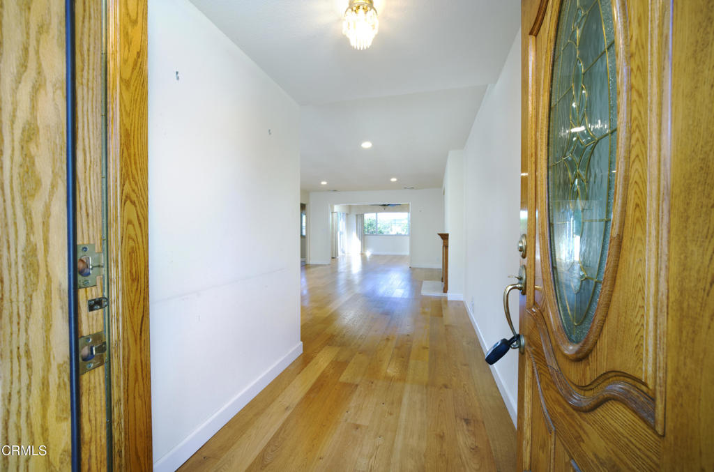 337 E Elfin Green