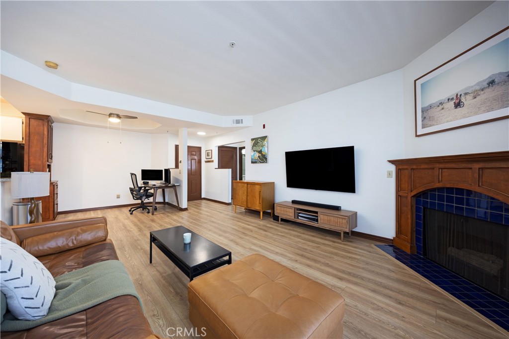 640 W 4th Street 410