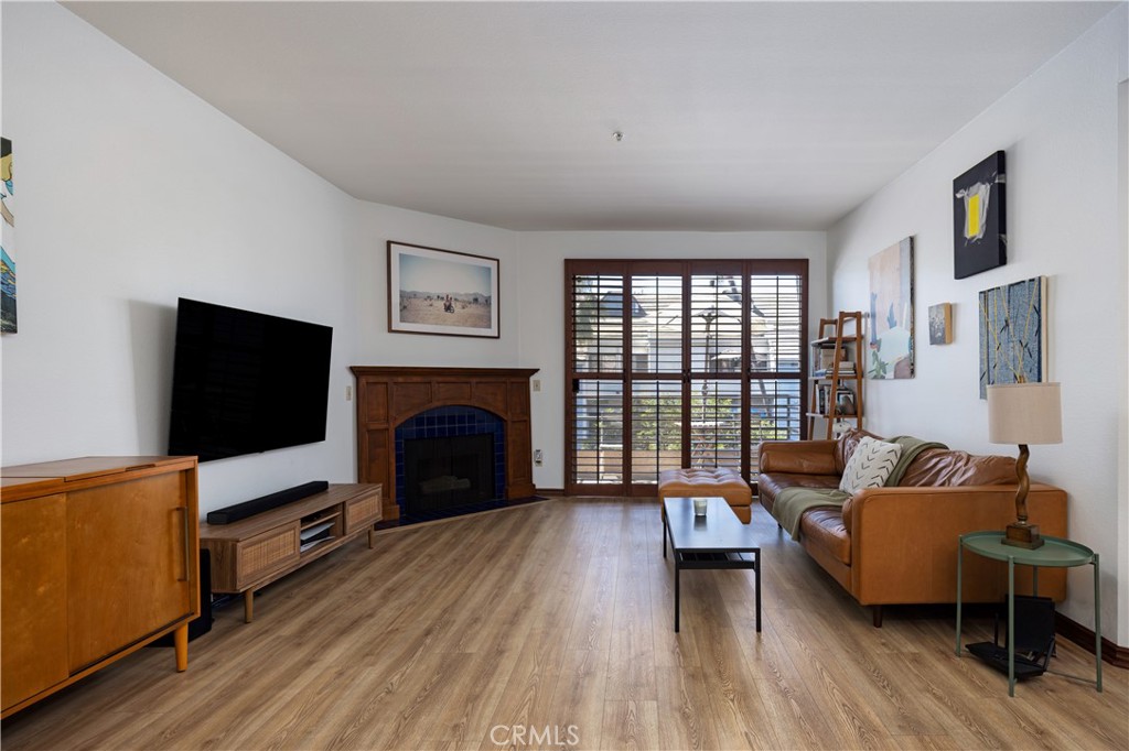 640 W 4th Street 410