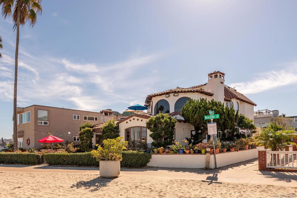 2632 Bayside Walk