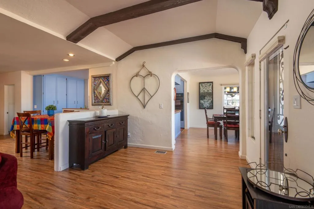 San Diego, California 92109, United States, 3 Bedrooms Bedrooms, ,3 BathroomsBathrooms,Residential,Active,20829