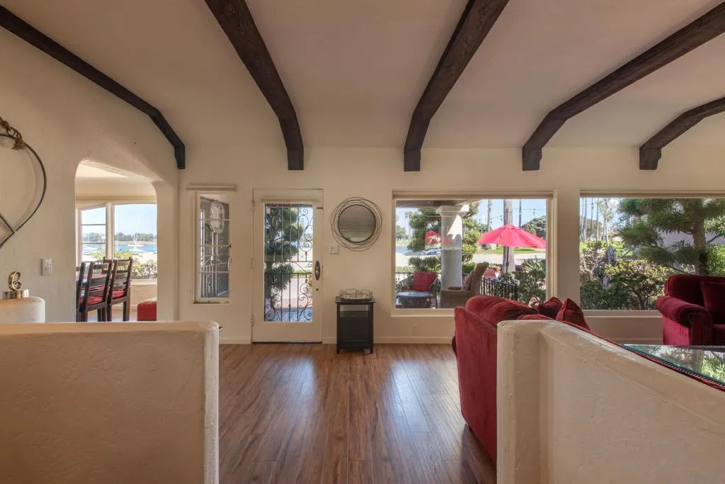 San Diego, California 92109, United States, 3 Bedrooms Bedrooms, ,3 BathroomsBathrooms,Residential,Active,20829