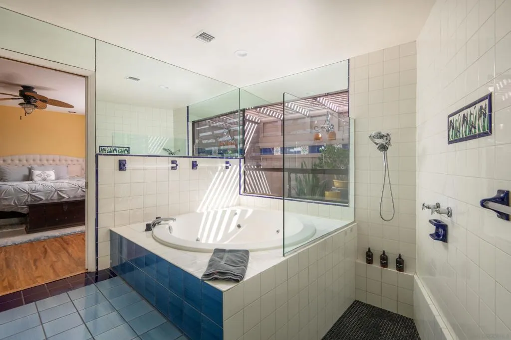 San Diego, California 92109, United States, 3 Bedrooms Bedrooms, ,3 BathroomsBathrooms,Residential,Active,20829