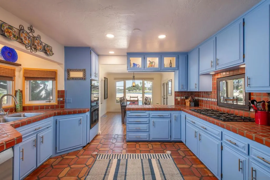 San Diego, California 92109, United States, 3 Bedrooms Bedrooms, ,3 BathroomsBathrooms,Residential,Active,20829