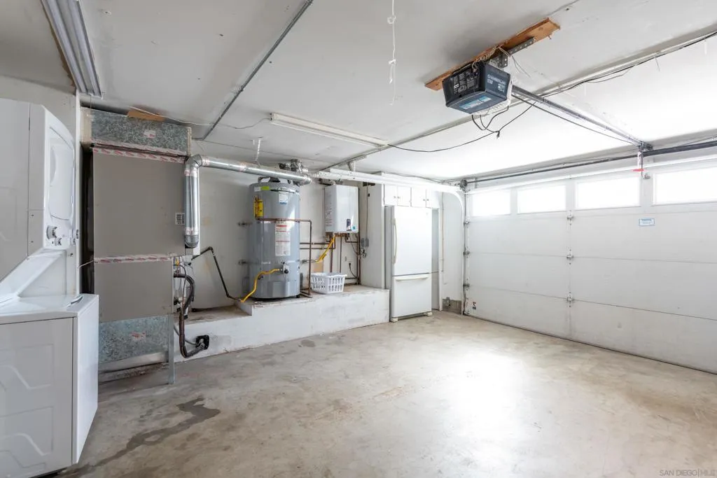 San Diego, California 92109, United States, 3 Bedrooms Bedrooms, ,3 BathroomsBathrooms,Residential,Active,20829