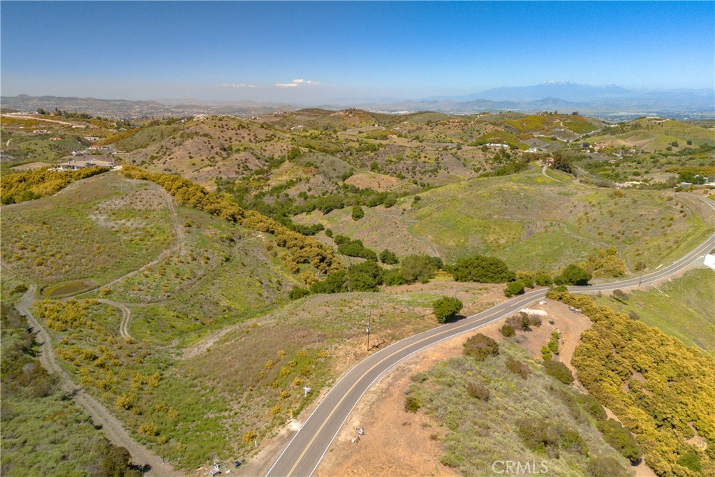 2 La Cruz Drive