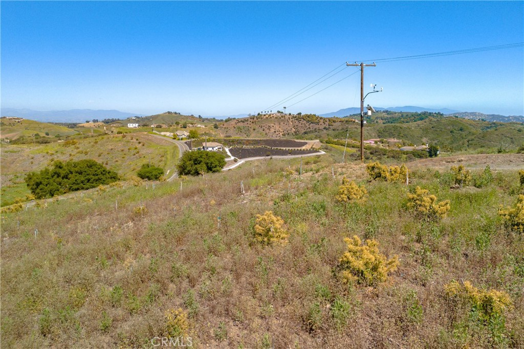 2 La Cruz Drive