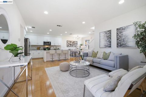 Photo of 1633 Lee Way, Milpitas, CA 95035 (MLS # 41141743)