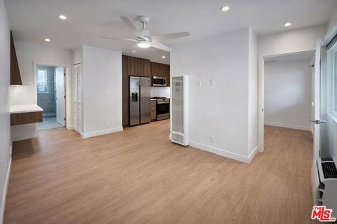Photo of 1433 Euclid Street #2, Santa Monica, CA 90404 (MLS # 26709597)
