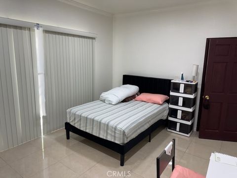 Photo of 2230 E Ocean Boulevard #16, Long Beach, CA 90803 (MLS # RS25244625) Photo of 2230 E Ocean Boulevard #16, Long Beach, CA 90803 (MLS # RS25244625)