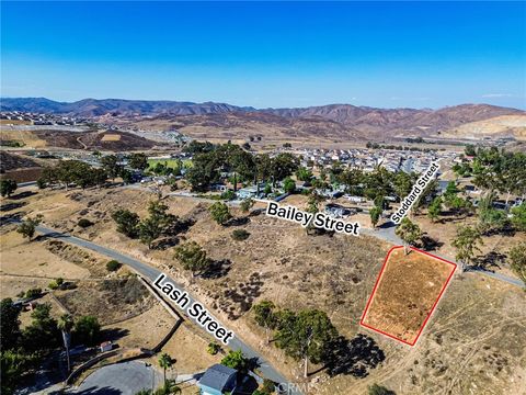 Photo of 16374 Bailey Street, Lake Elsinore, CA 92530 (MLS # OC26097345)