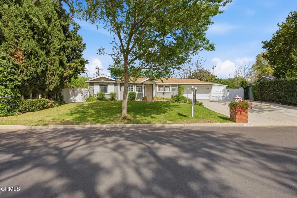 727 Calle Pensamiento