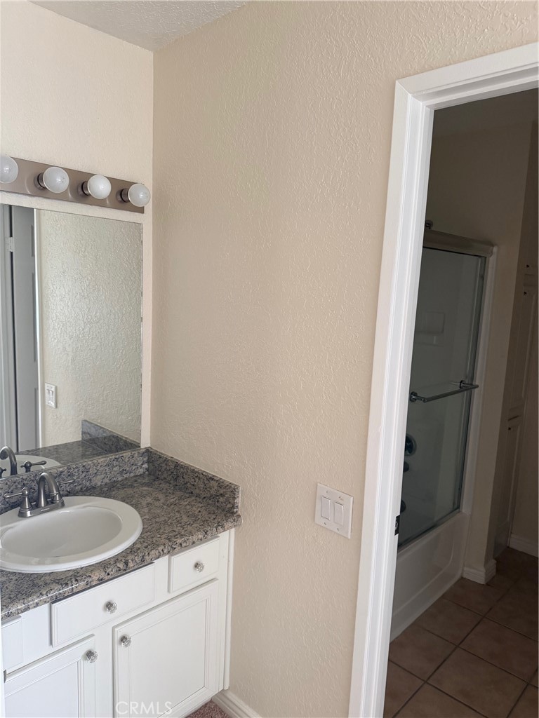 Saddleback (31217) - Residential Lease