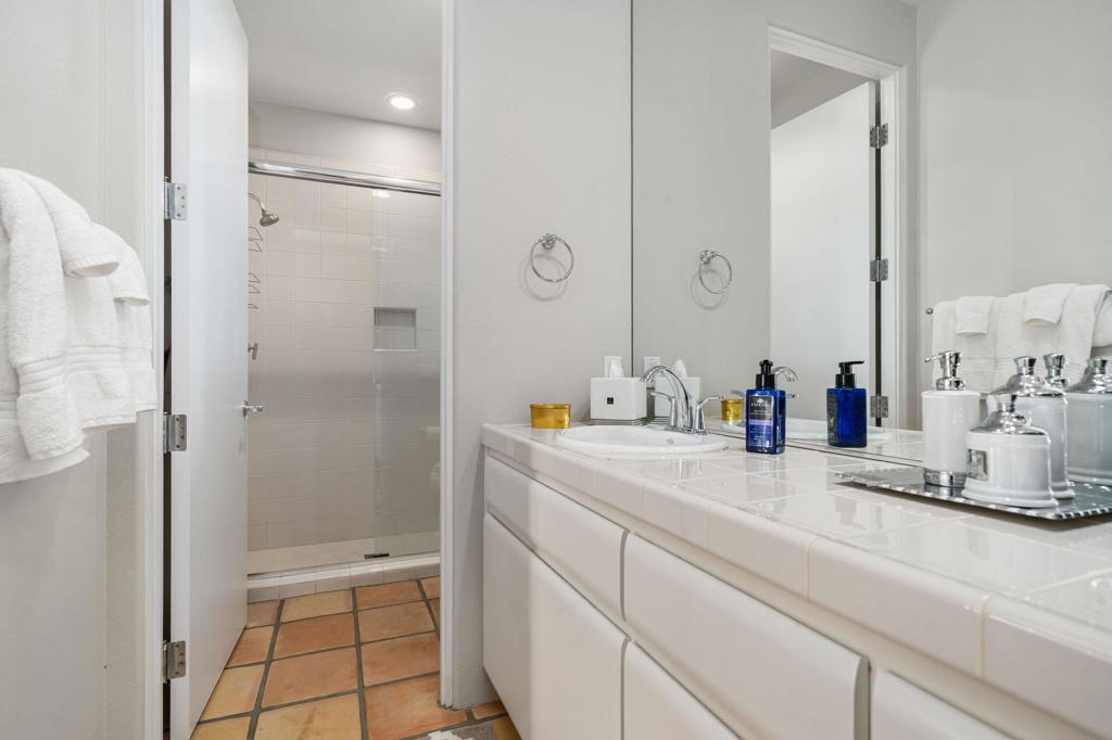 Mission Hills/Legacy-Oakhurst - Residential