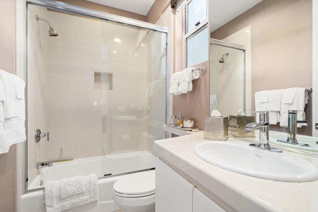 Mission Hills/Legacy-Oakhurst - Residential