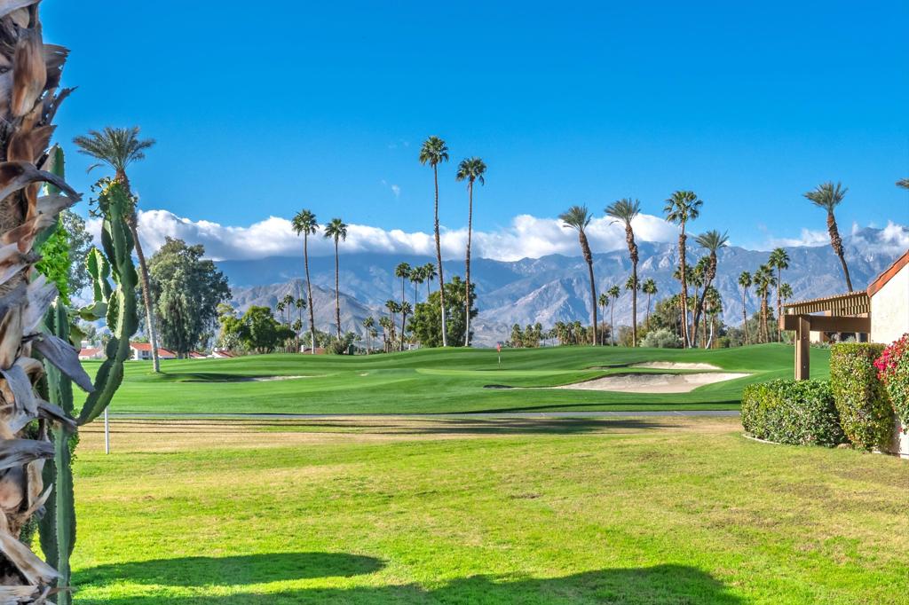 105 Racquet Club Drive S