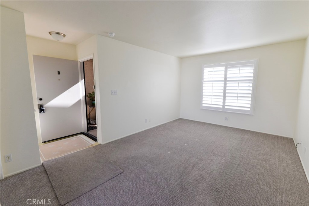 236 Avenida Del Poniente B