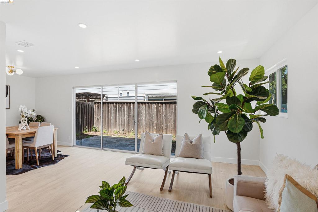 749 Woodgate Place