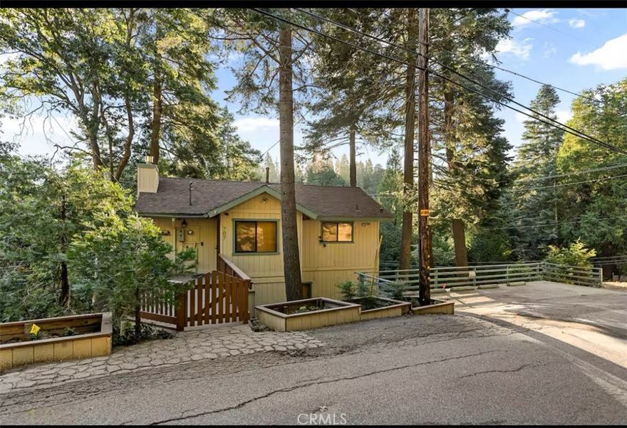 Welcome to the Lake Arrowhead Villas. Available for rent now. Fully furnished with parking for up to 4 cars. Level entry into the open concept living, dining and kitchen. The main floor also hosts 1 bedroom and full bath. Step off the dining area out to a spacious deck with treen lined views! Downstairs you will find two more bedroom, bath and laundry room. Tastefully furnished. Great commuter location.