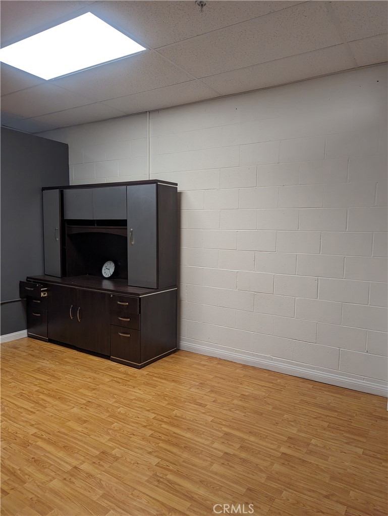 Properties 4 14539 Archwood Street
