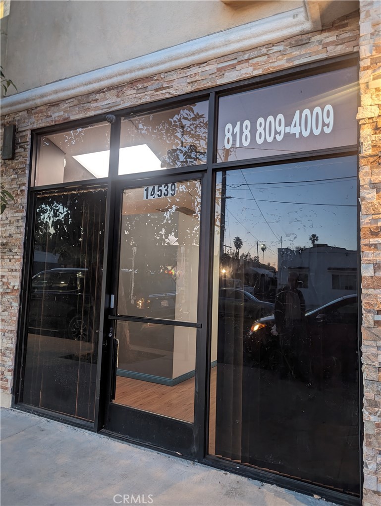 This newer built PRIVATE office in 2013 located in heart of Los Angeles civic center close to main free ways with close access to all government building, city hall, court house, federal building and much more. The office has several private room, private bathroom, with direct access to secured parking area with 2 assigned parking. The landlord pays for water, trash, outside cleaning.