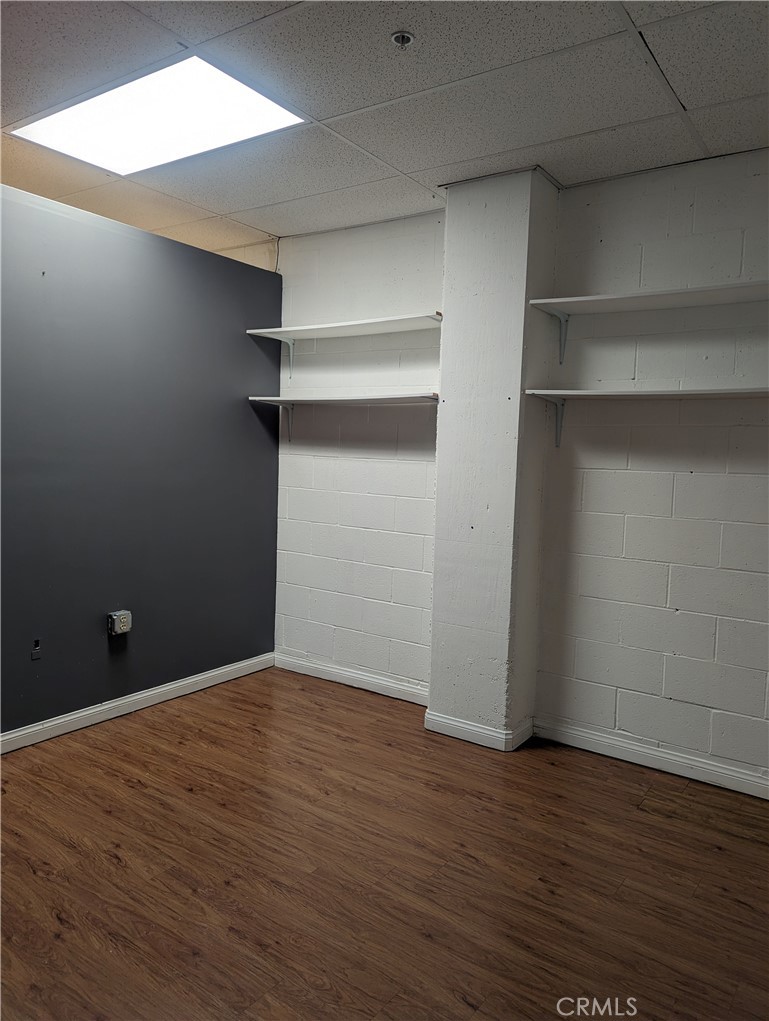 Properties 2 14539 Archwood Street