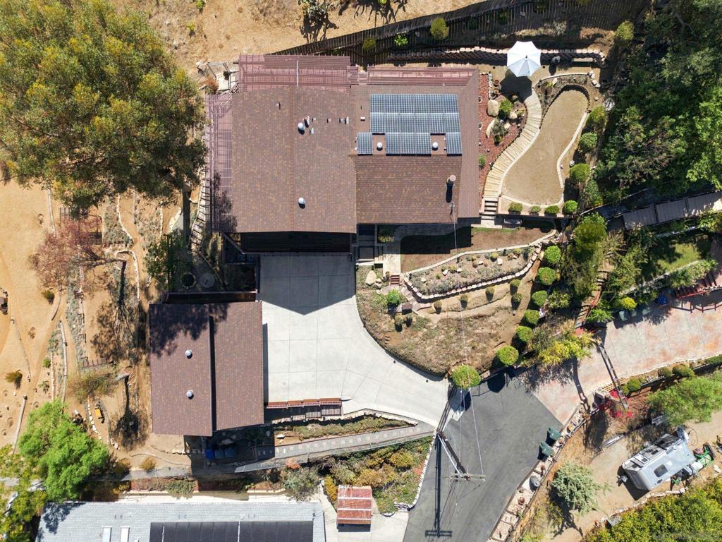 12886 Castle Court Drive