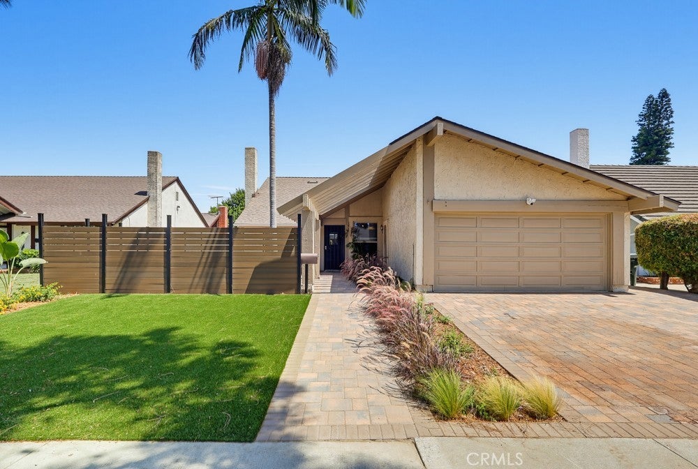 12131 Smokie Lane