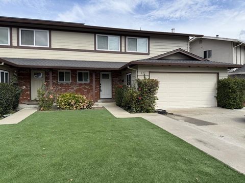 Photo of 827 Comet Drive, Foster City, CA 94404 (MLS # ML82024611)