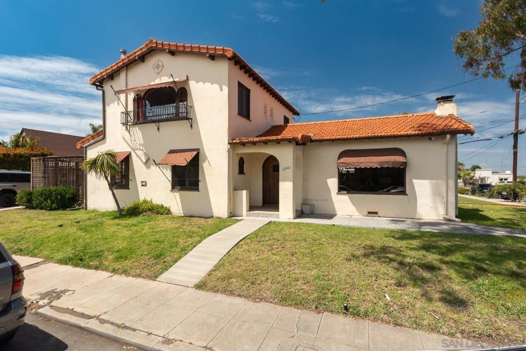 1240 Golden Gate Dr. Dr, San Diego CA 92116