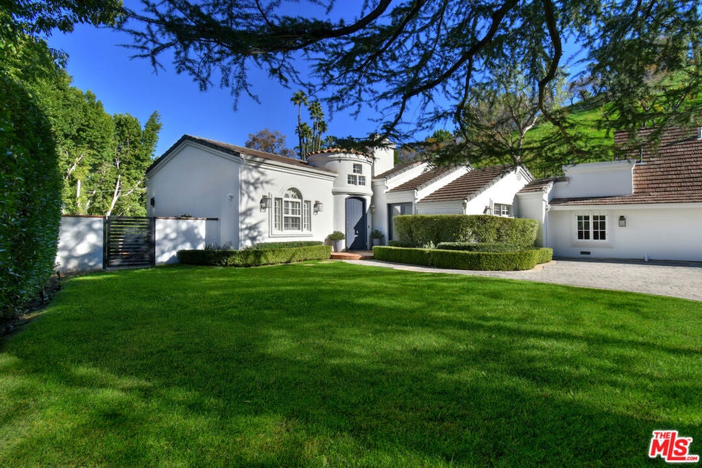 4524 Balboa Avenue, Encino CA 91316
