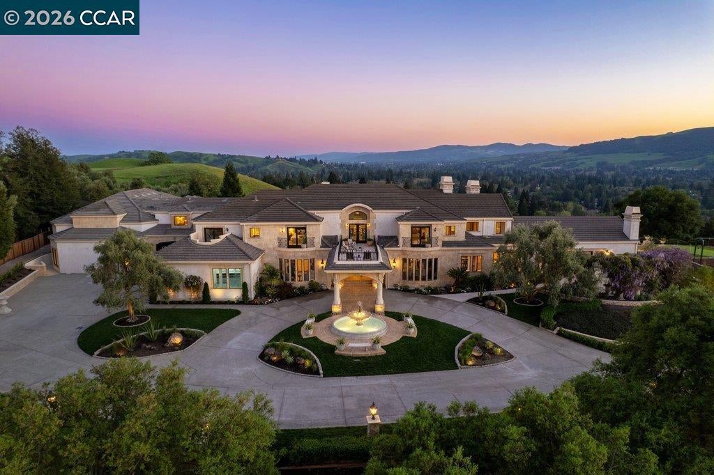 251 Santiago Ln Ln, Danville CA 94526