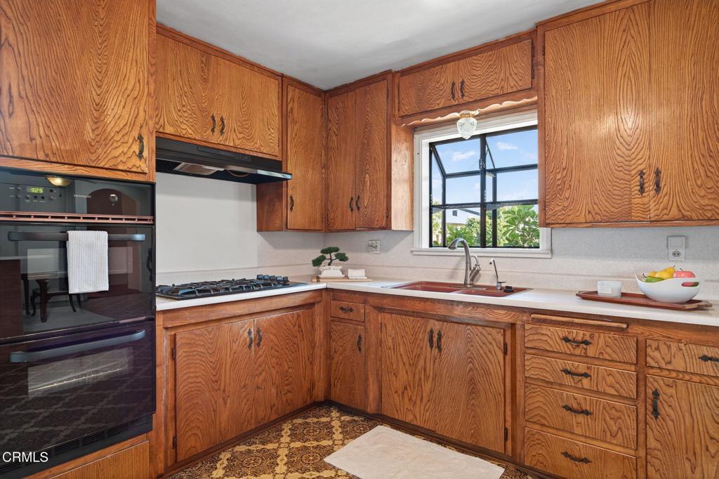 963 Orange Drive