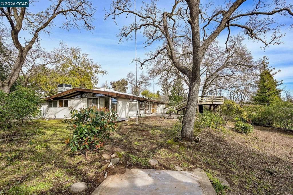 Photo of 817 817 Slater Ave Ave, Pleasant Hill, CA 94523 (MLS # 41124748)