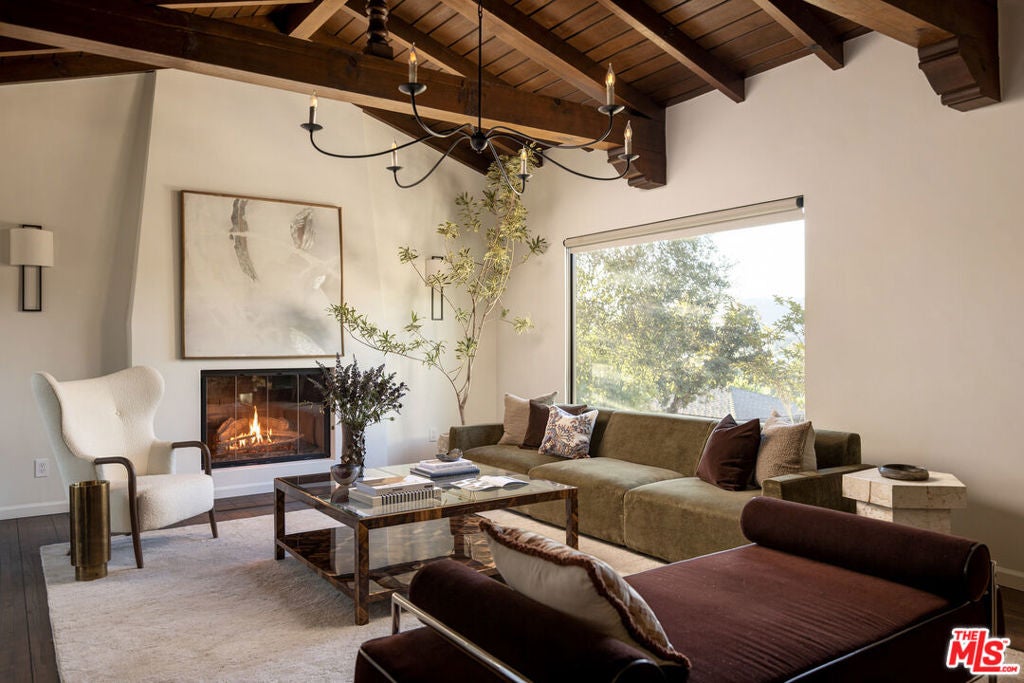 Photo of 2504 Silver Lake Terrace, Los Angeles, CA 90039 (MLS # 26985355)