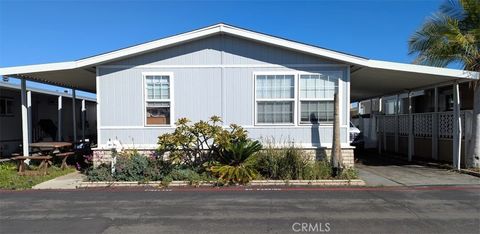 126 Pecan Fountain Valley CA 92708