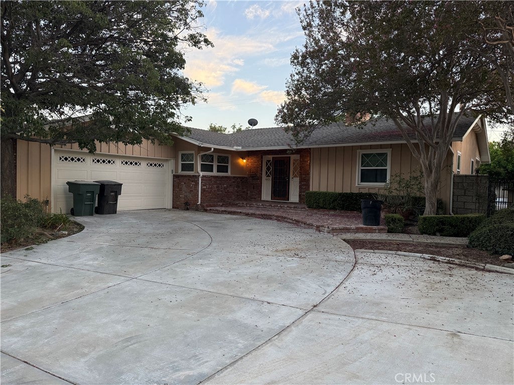4450 Beechwood