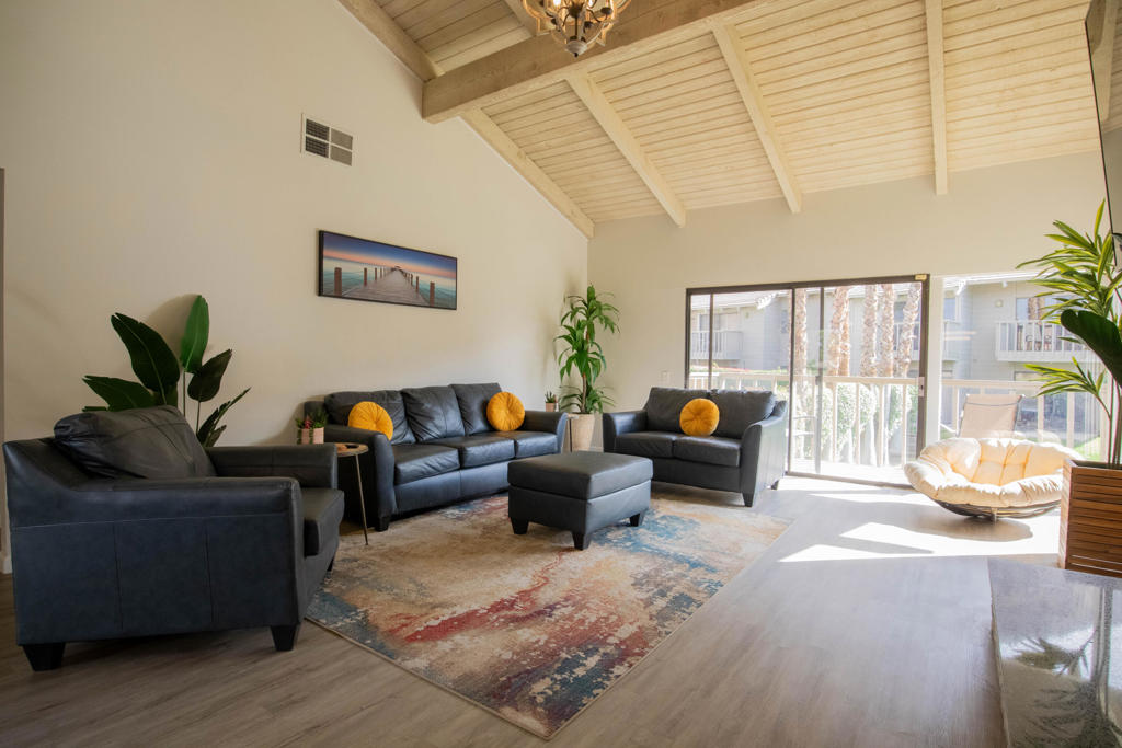 46560 Arapahoe Circle B