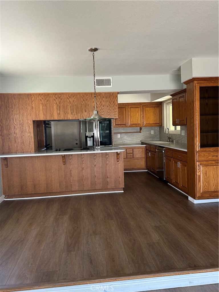 4811 Sharon Drive