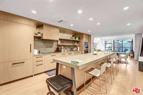 Photo of 10777 WILSHIRE Boulevard #209, Los Angeles, CA 90024 (MLS # 26865997)