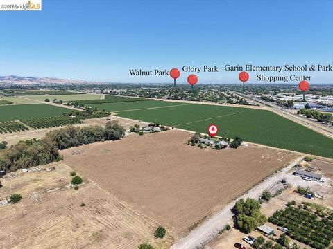 Photo of 1700 Eureka Ave AVE, Brentwood, CA 94513 (MLS # 41140489)