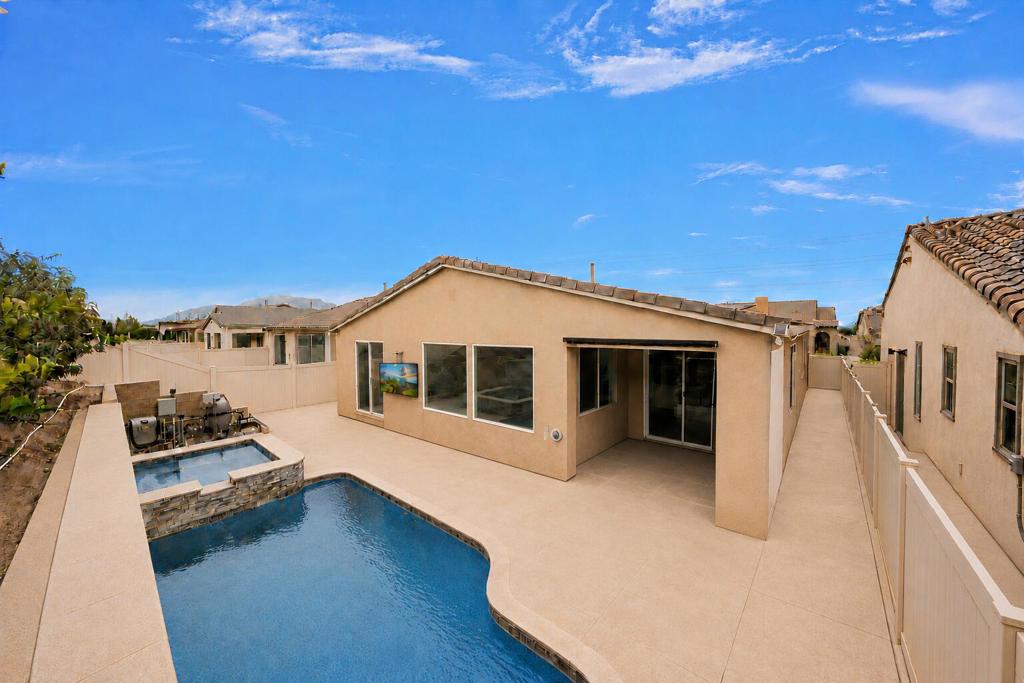 1530 Village Green Way