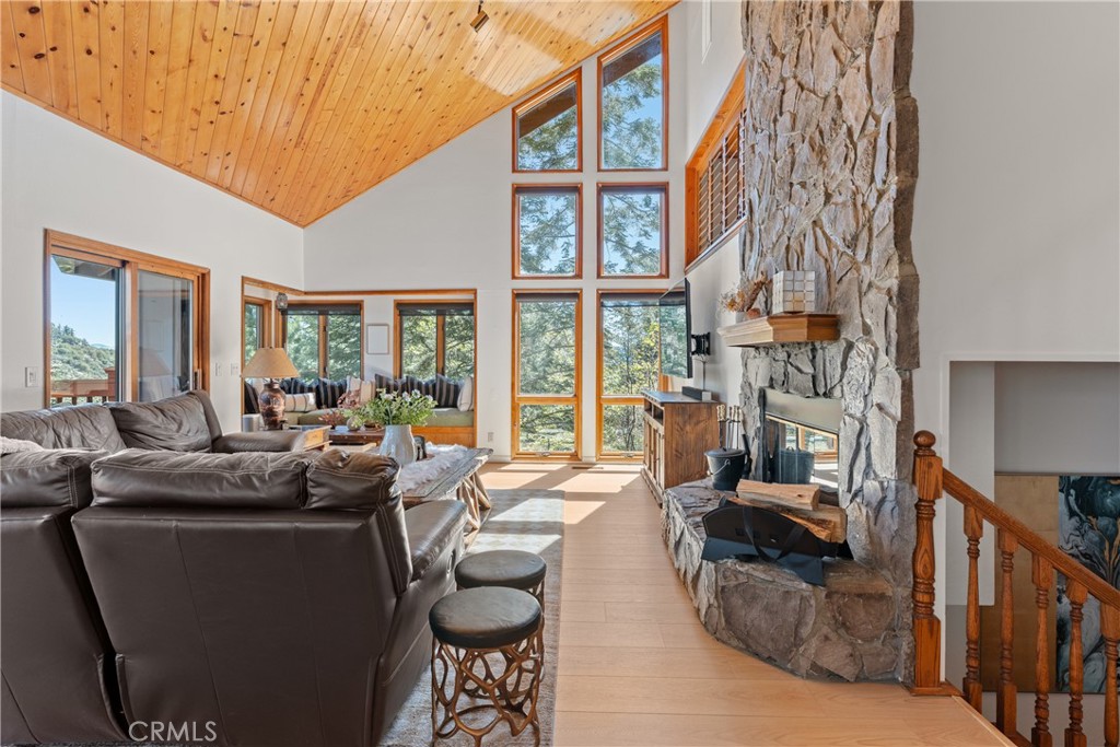 274 N Fairway